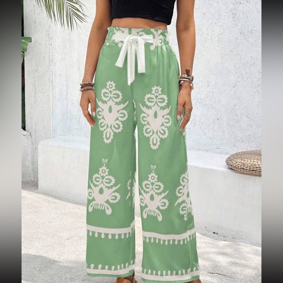 Boho Paisley Print Wide Legs Stretchy Waist Pants - Picture 4 of 8